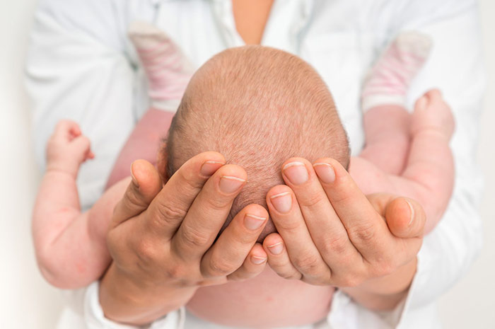Jak zadbać o skórę głowy dziecka?